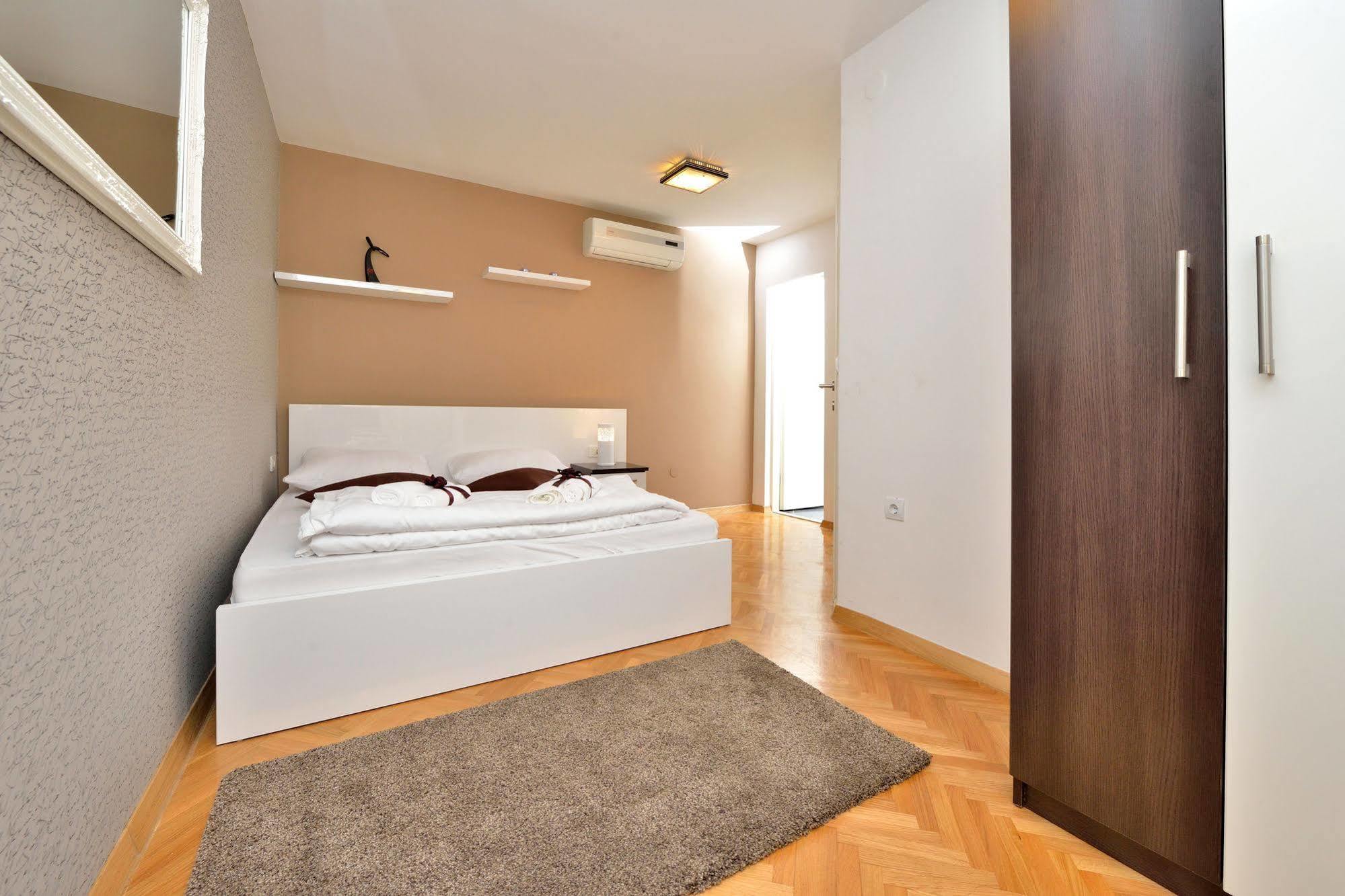 Apartments Donat Задар Екстериор снимка